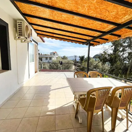 Apartment Gokseki'de 2+1 Plaja Yakin Apart Kas